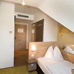 Szálloda Dollinger 3*
