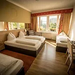 Dollinger Szálloda 3*