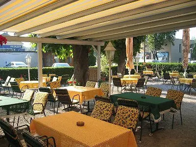 Ξενοδοχείο Dollinger 3*