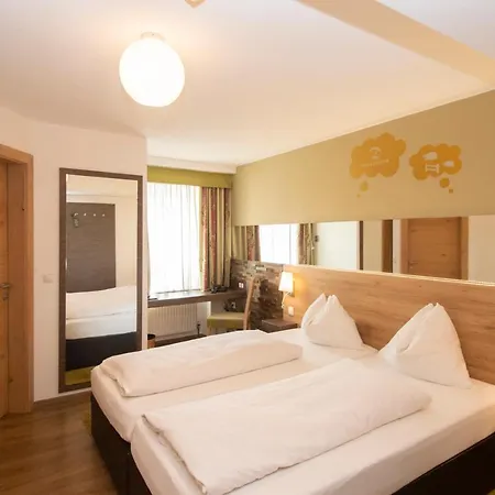 Dollinger 3* Innsbruck