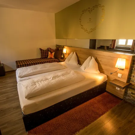 מלון Dollinger 3*