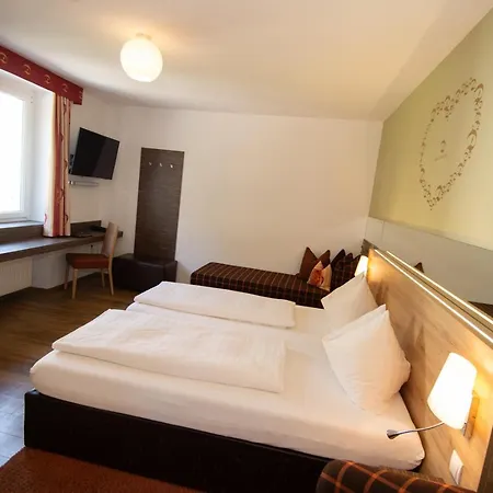 Dollinger Hotel